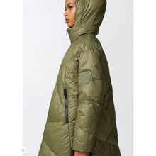Carica l'immagine nel visualizzatore di Gallery, Piumino imbottito in tela tecnica con cappuccio Pinko